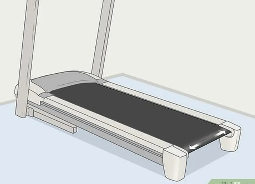 ステップ1ベルトを観察します's moving if your treadmill's speed is erratic.