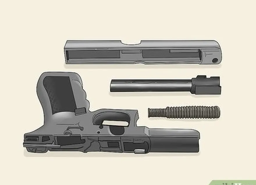 ステップ 1 銃器を取り外して、中にまだ残っている弾丸を取り除きます。